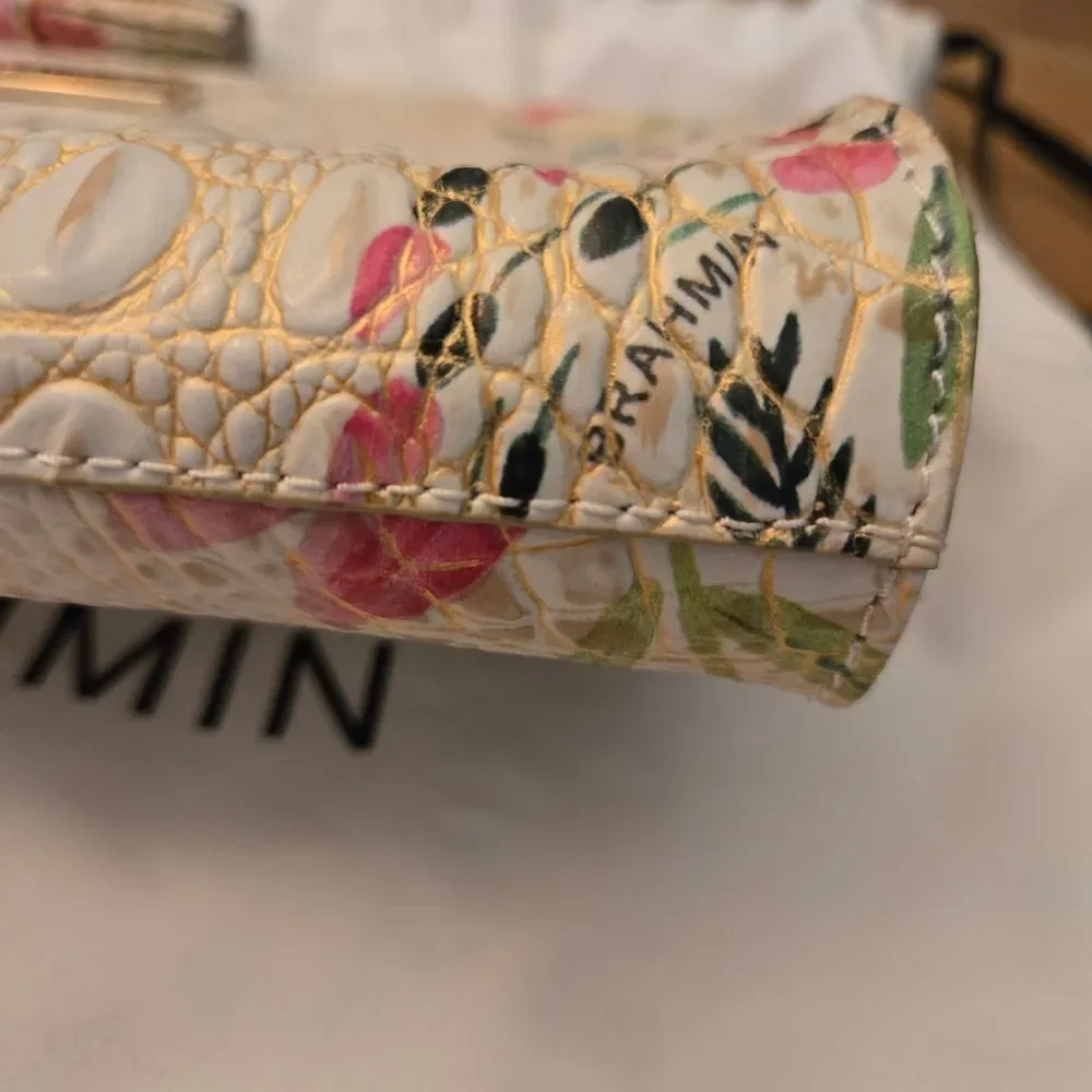 Brahmin White Daisy Melbourne Floral Crocodile Embossed Leather Clutch Wristlet
